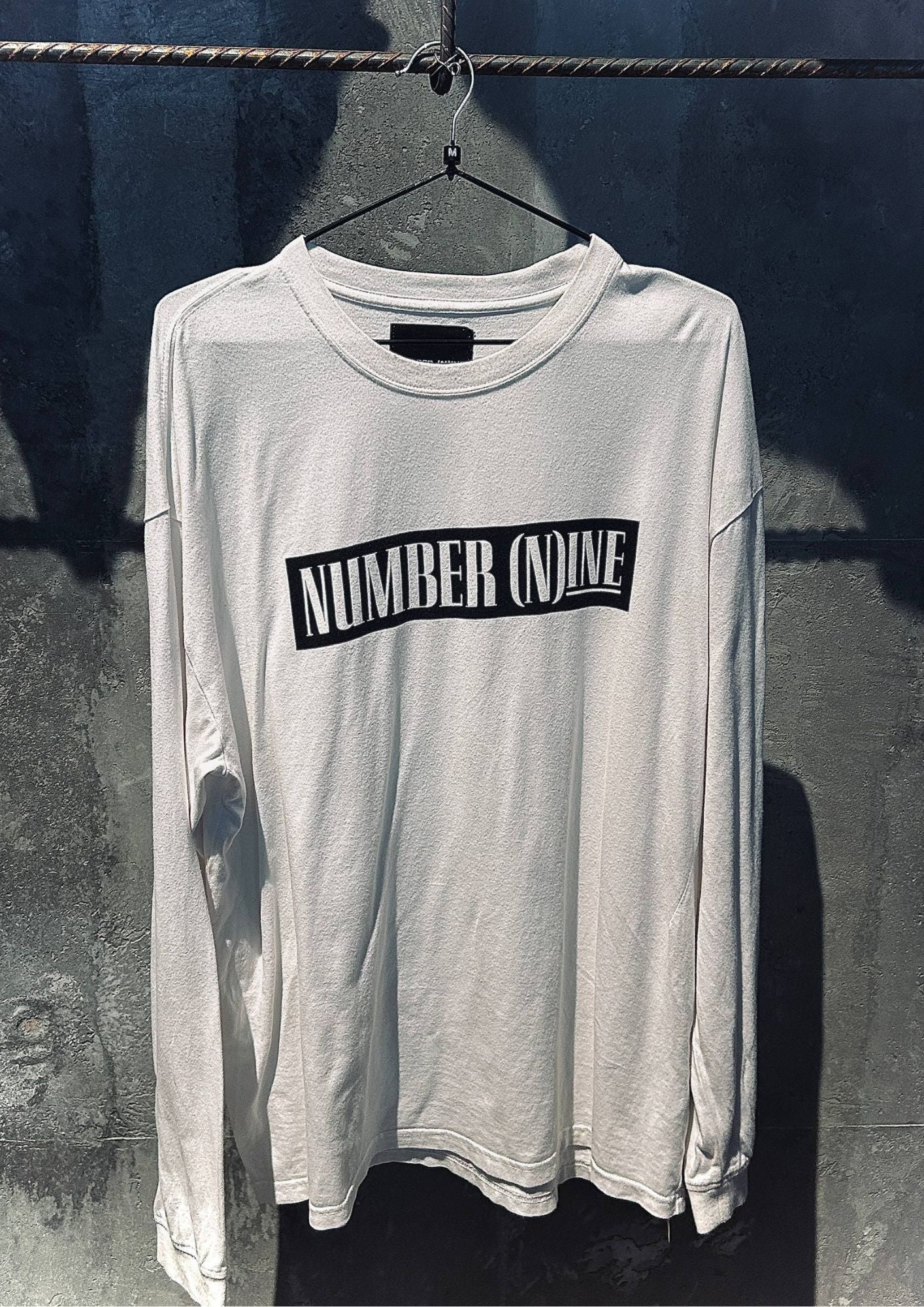 Number (N)ine Logo Long Sleeve Tee – White