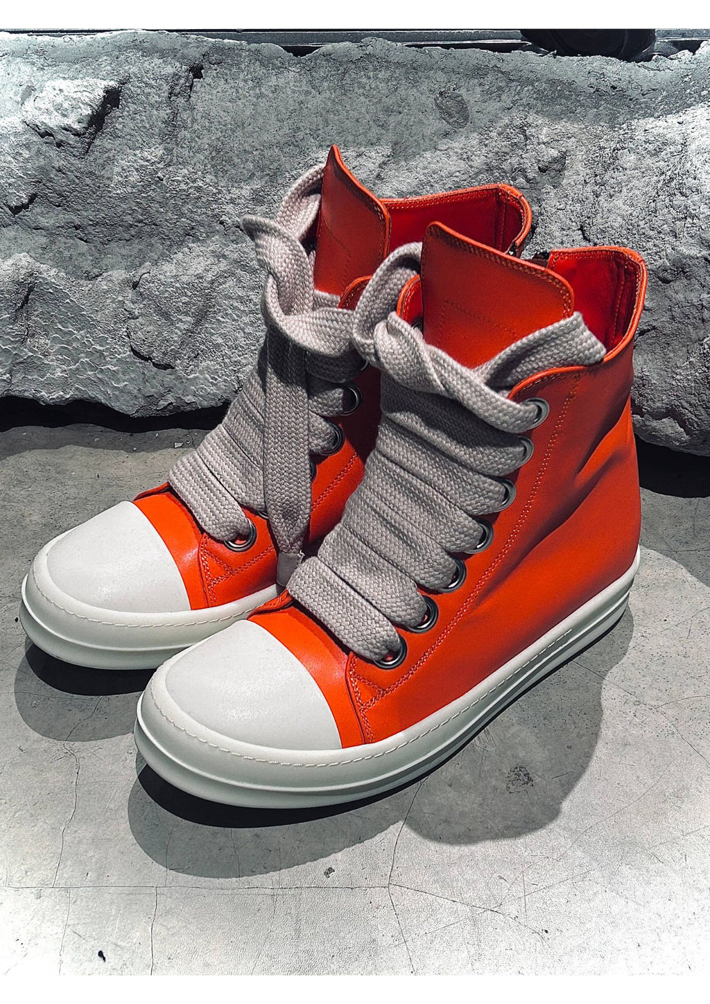 High-Top Sneakers – Orange