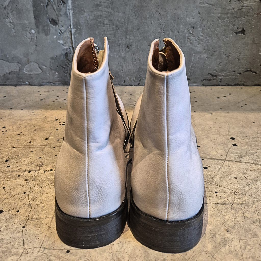 Off-White Cowhide Leather Cross Zip Boots