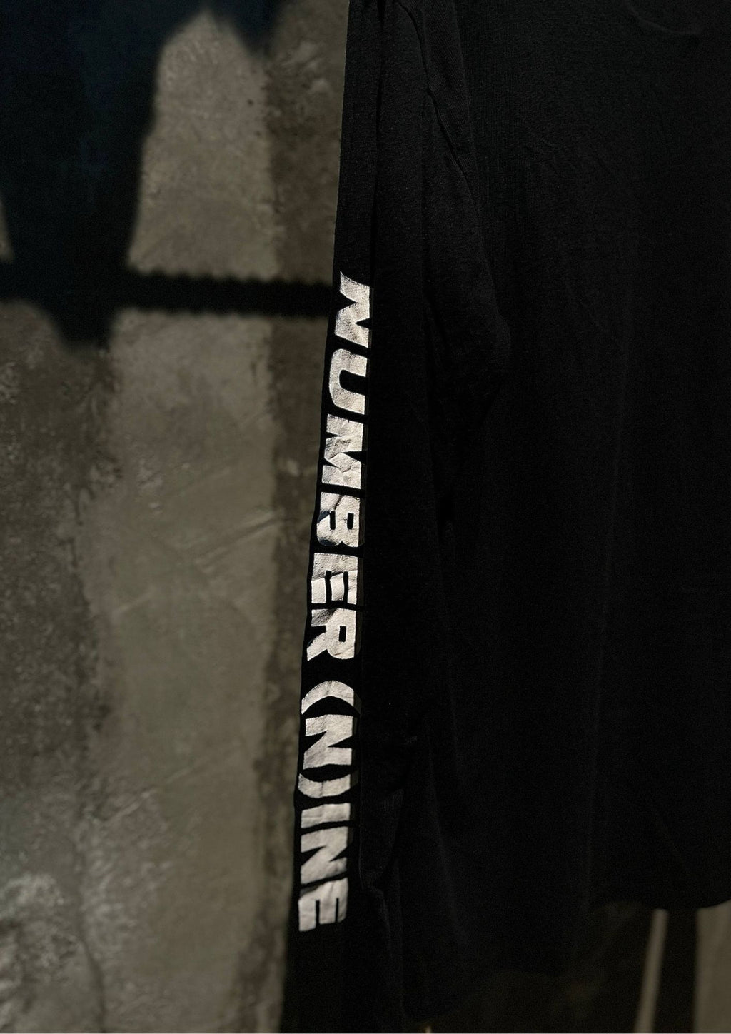 NNINE Essential Black Long Sleeve T-Shirt – Minimal Everyday Basic