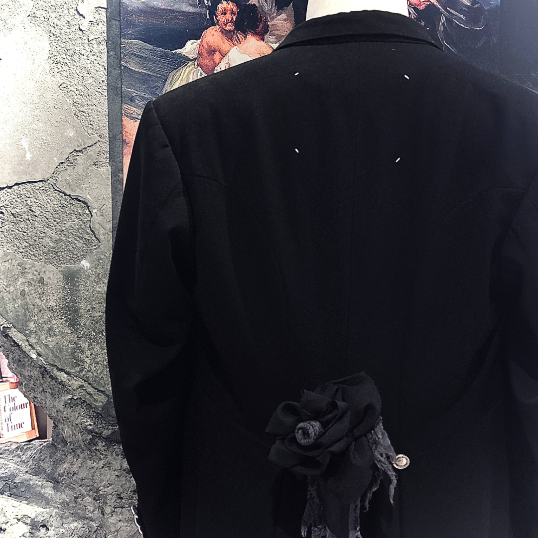 BLOOMED VERTEBRAE COAT