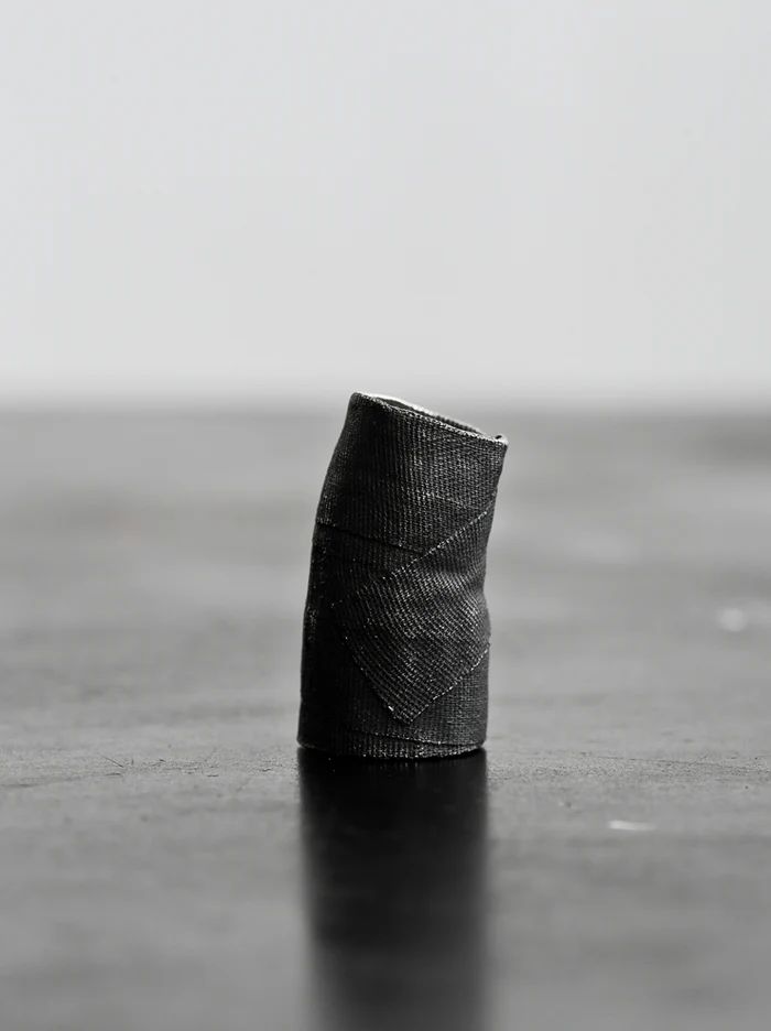 Black Bandage Ring – Premium