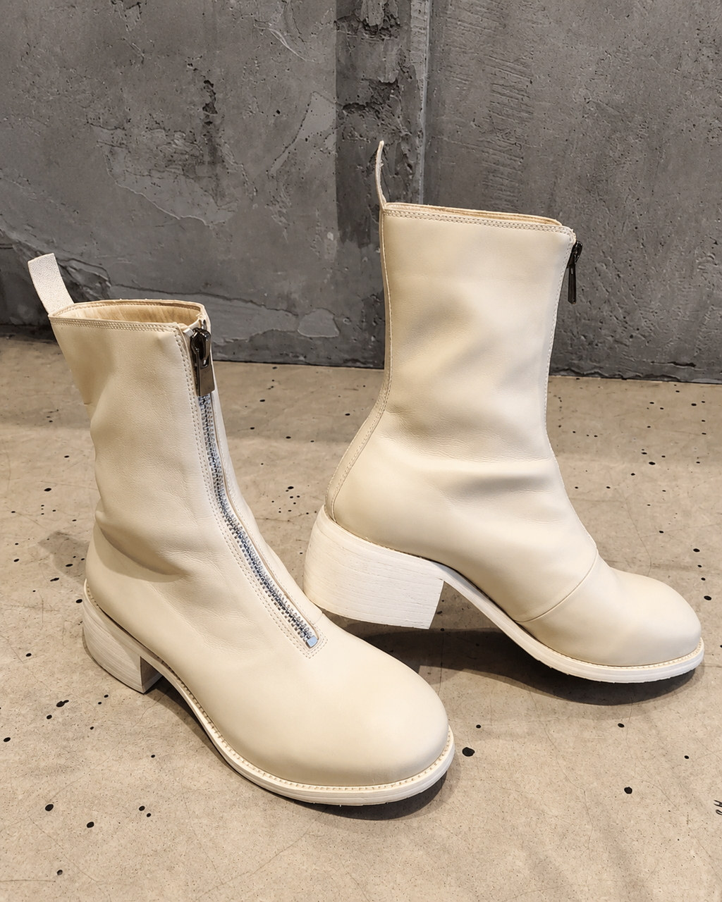 Cream Leather Centre-Zip Ankle Boots with Flat Welt Sole