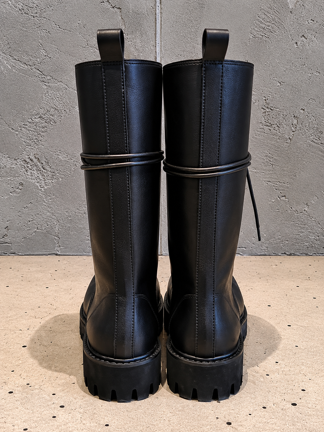 Vintage Black Leather Wingtip Brogue Boots