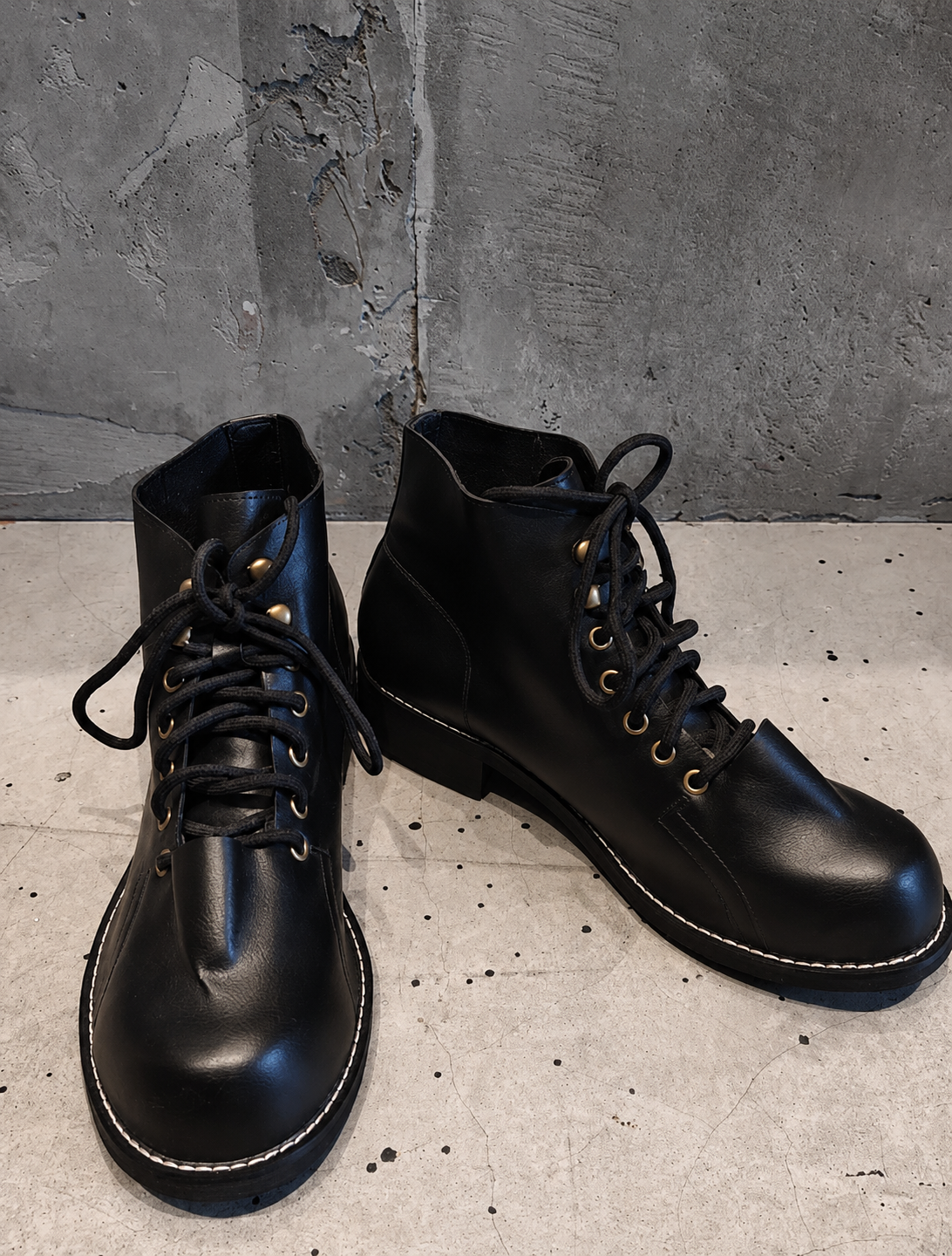 Vintage Black Leather Lace-Up Ankle Workboots