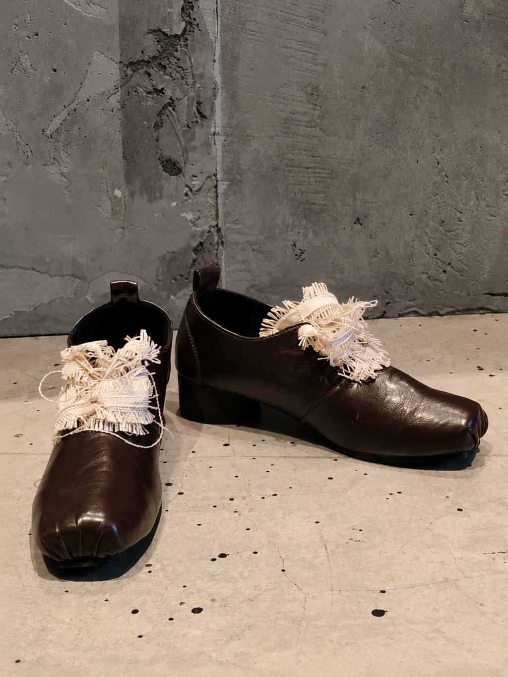 Vintage Raw-Edge Ribbon Mary-Janes