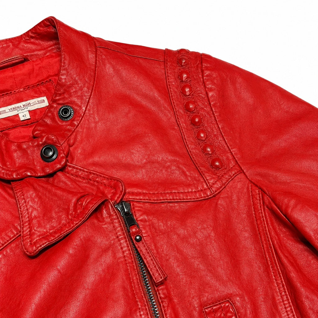 JC167 - collar detail