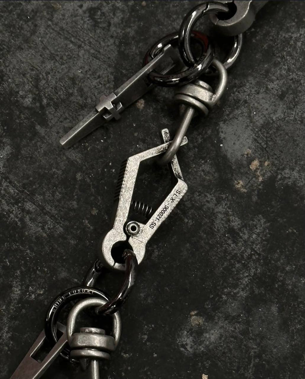 F.03 LOAD INDUSTRIAL PANTS CHAIN