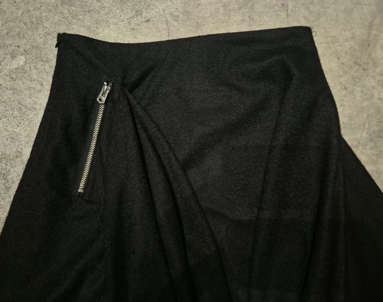 S.Deer Asymmetrical Black Midi Skirt